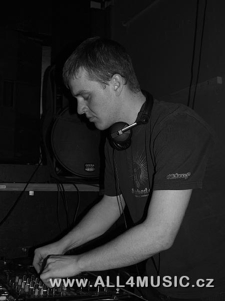 KJ077122.JPG