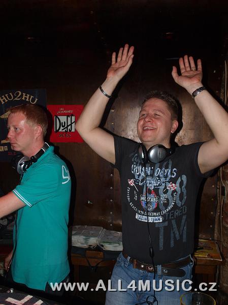 KJ213799.JPG