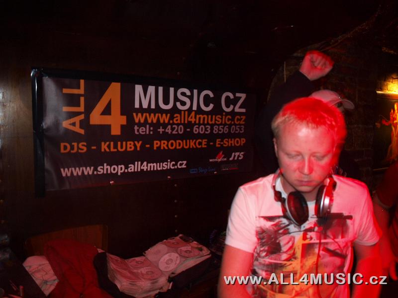 KJ223969.JPG