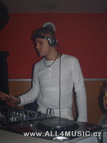 KJ013228.JPG