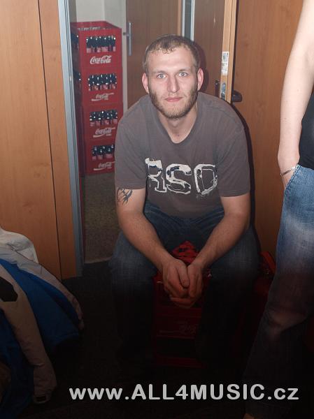 KJ312889.JPG