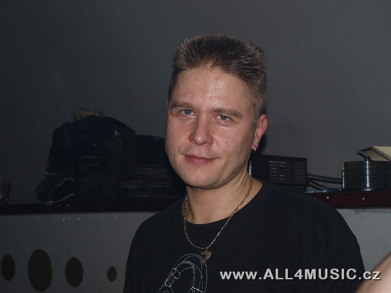 KJ111796.JPG