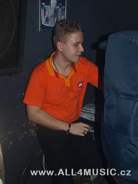 KJ284093.JPG