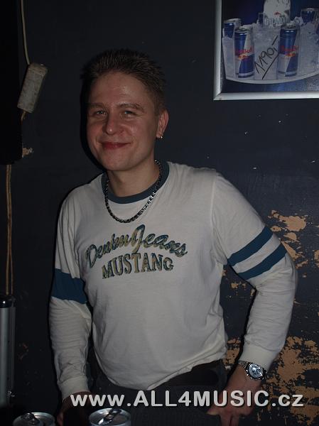 KJ305666.JPG